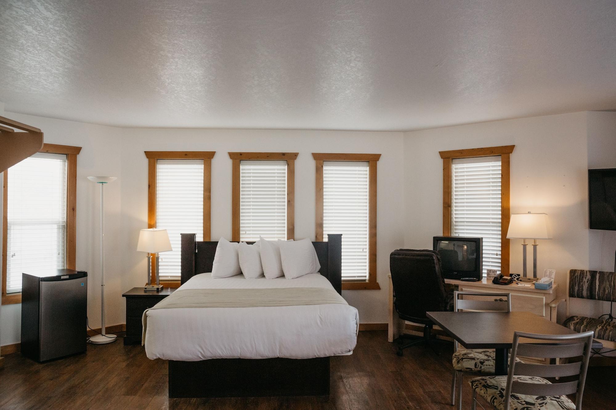 Golden Village Lodge Экстерьер фото