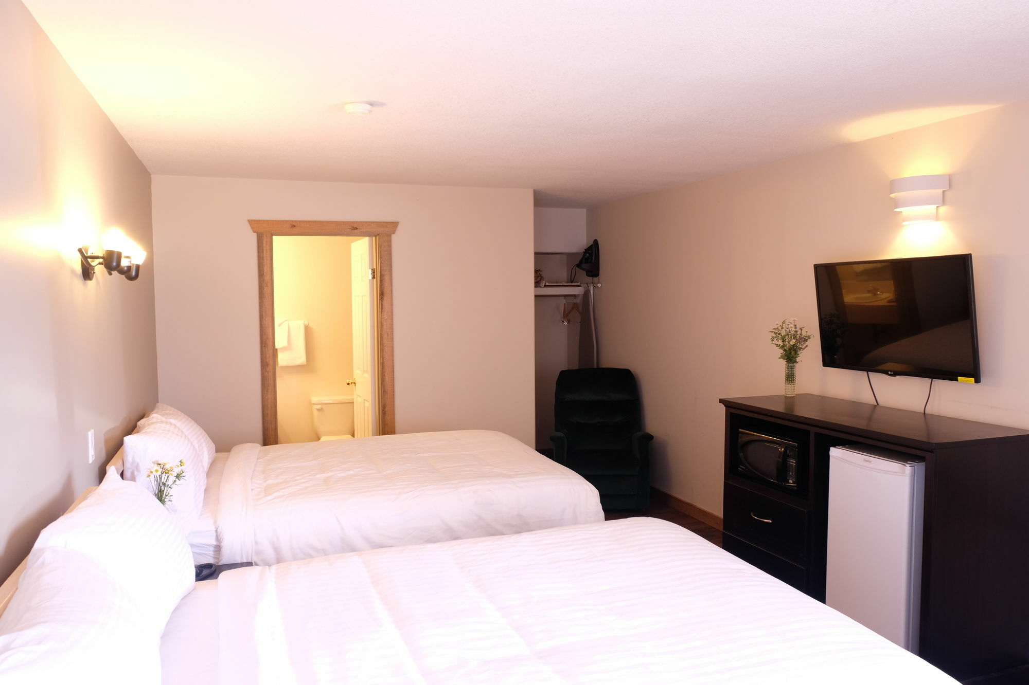 Golden Village Lodge Экстерьер фото